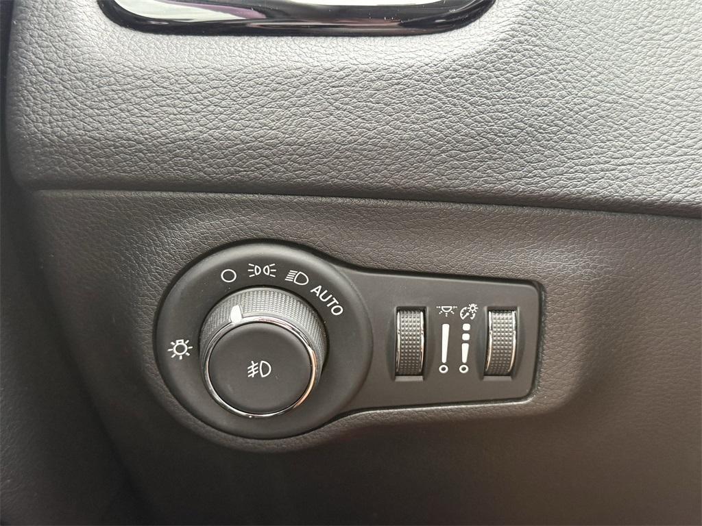 used 2020 Jeep Compass car, priced at $18,995