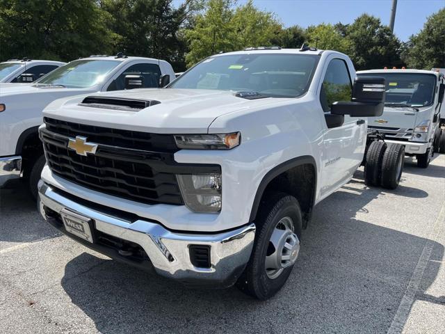 new 2024 Chevrolet Silverado 3500 car, priced at $48,108