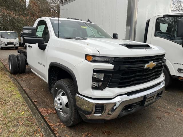 new 2024 Chevrolet Silverado 3500 car, priced at $48,108