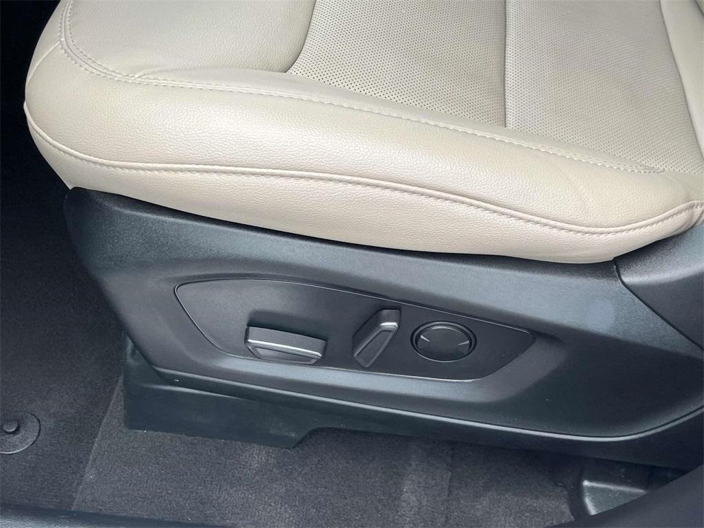 used 2023 Ford Explorer car, priced at $35,333