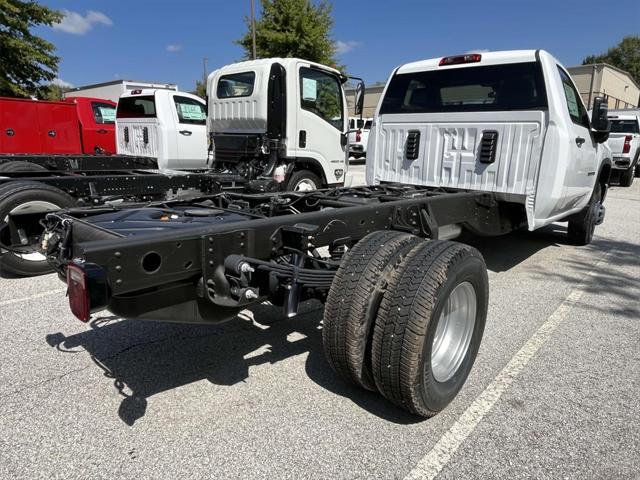 new 2024 Chevrolet Silverado 3500 car, priced at $48,108