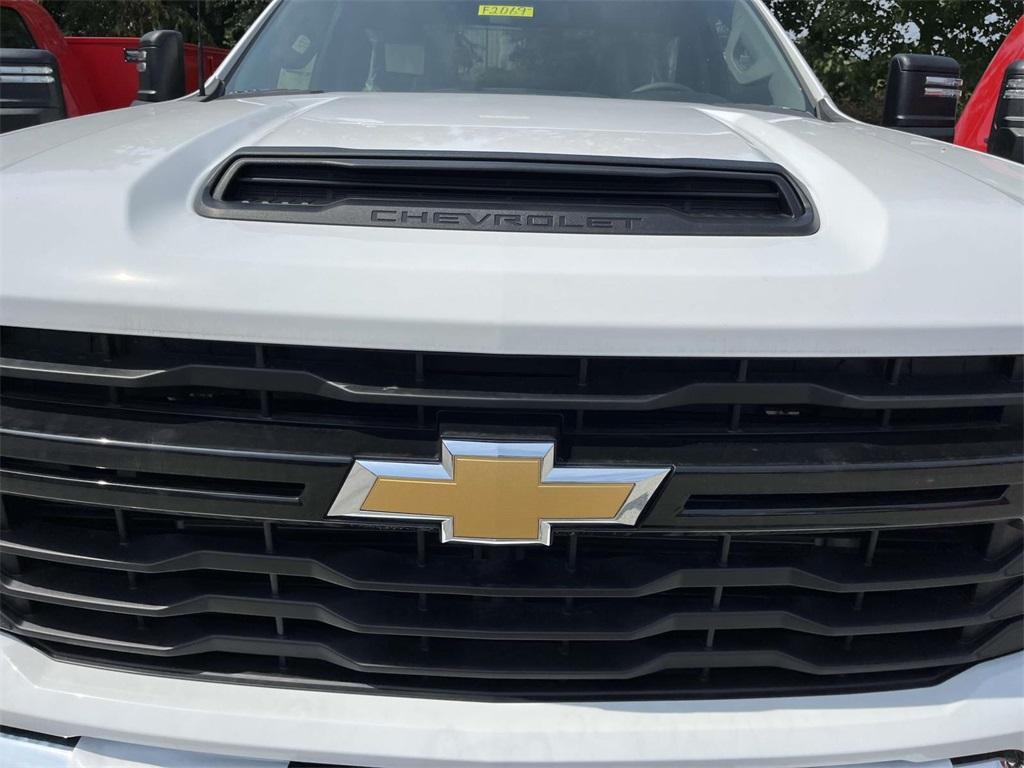 new 2024 Chevrolet Silverado 3500 car, priced at $48,108