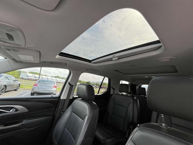 used 2021 Chevrolet Traverse car, priced at $27,495
