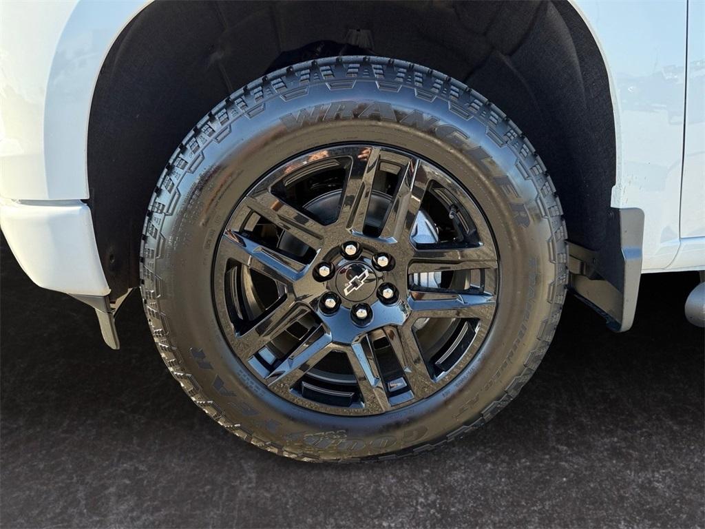 new 2026 Chevrolet Silverado 1500 car, priced at $44,230