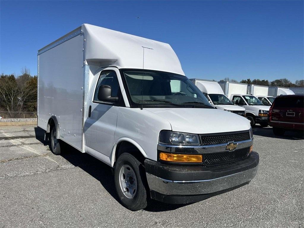 new 2025 Chevrolet Express 3500 car, priced at $53,500