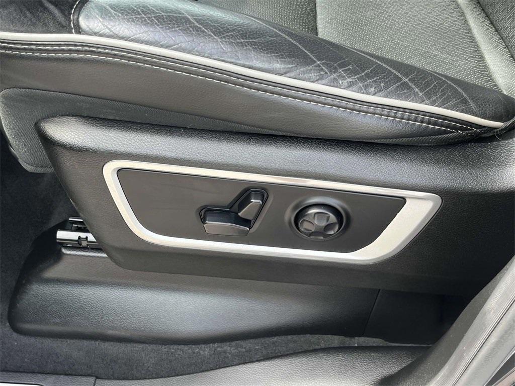 used 2019 Ram 1500 car, priced at $30,995