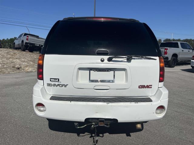 used 2005 GMC Envoy car, priced at $2,995