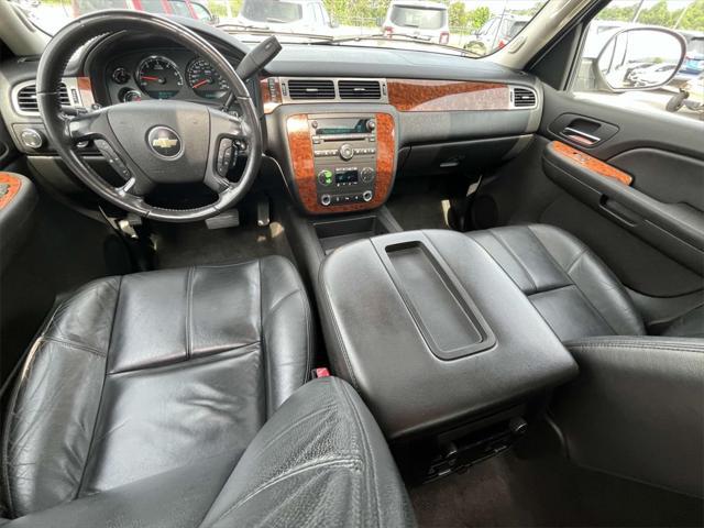 used 2008 Chevrolet Avalanche car, priced at $11,995