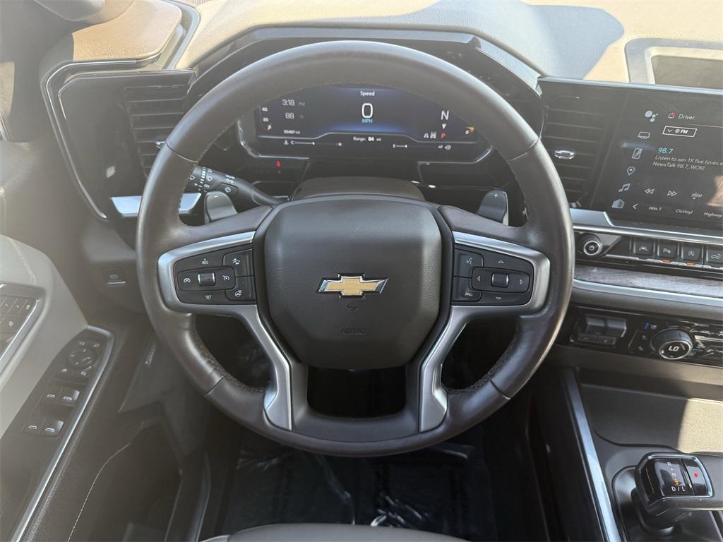 used 2022 Chevrolet Silverado 1500 car, priced at $42,995