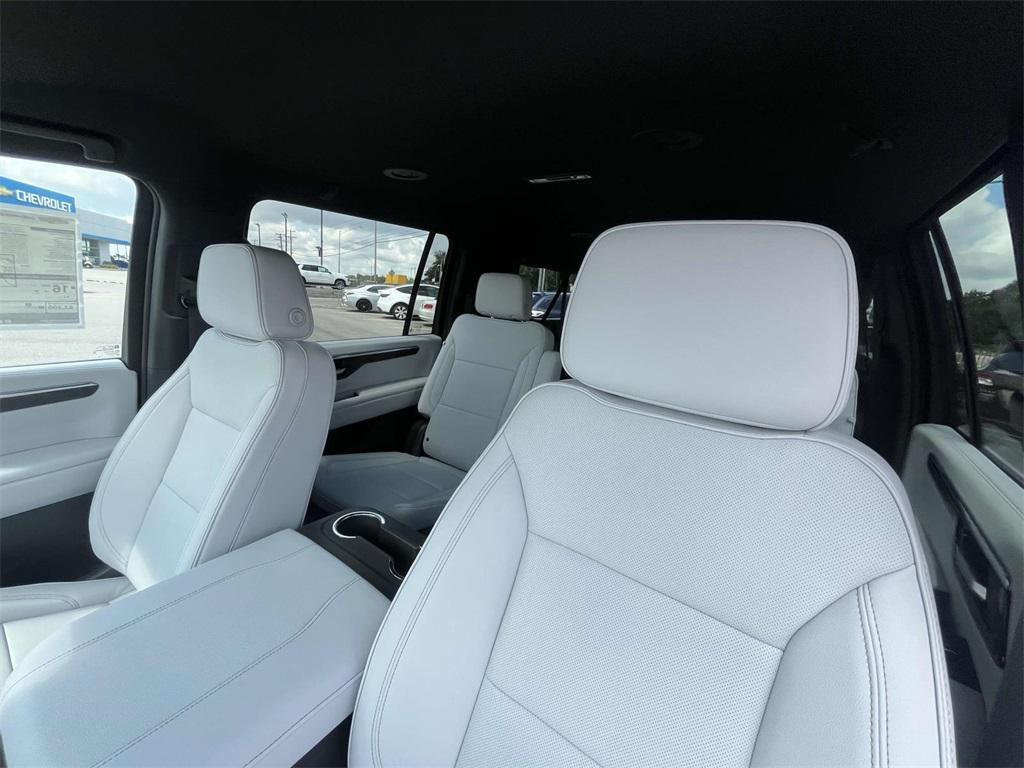 new 2025 Chevrolet Suburban car, priced at $77,488