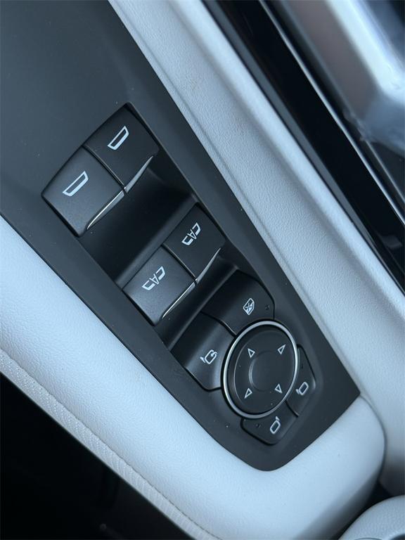 new 2025 Chevrolet Suburban car, priced at $77,488