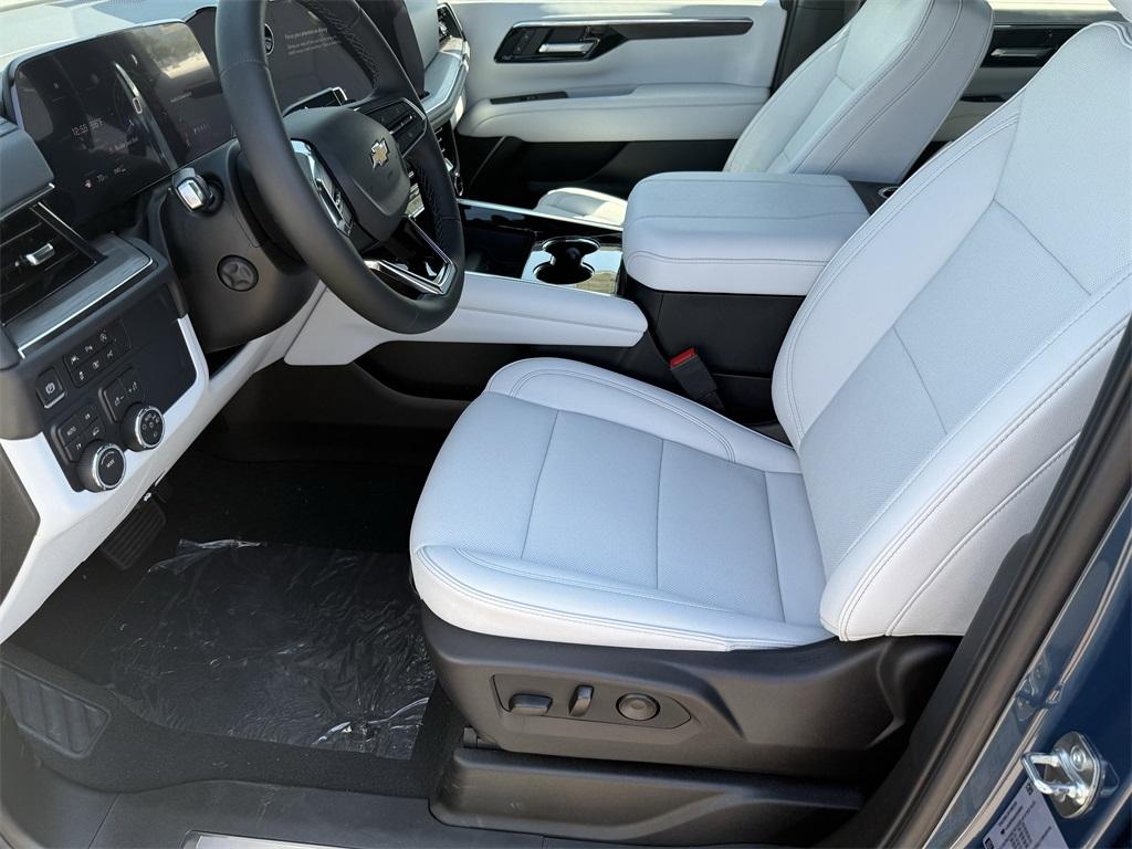 new 2025 Chevrolet Suburban car, priced at $77,488
