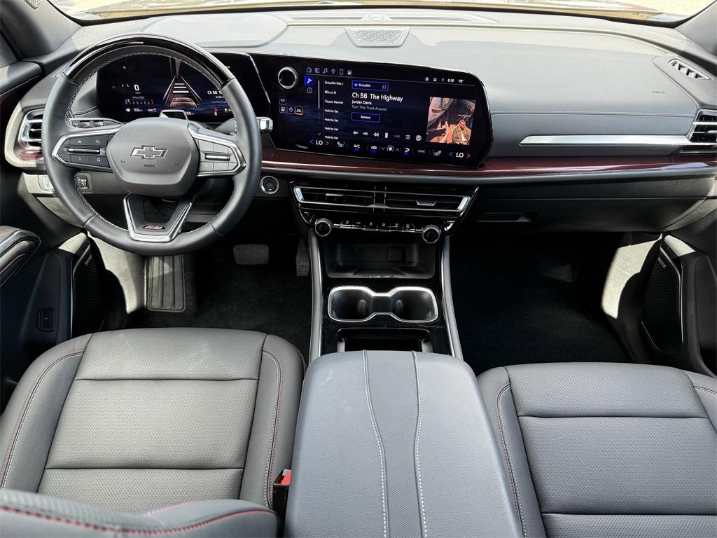 used 2024 Chevrolet Traverse car, priced at $47,495