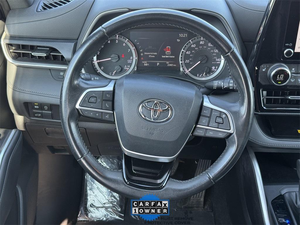 used 2023 Toyota Highlander car, priced at $41,495