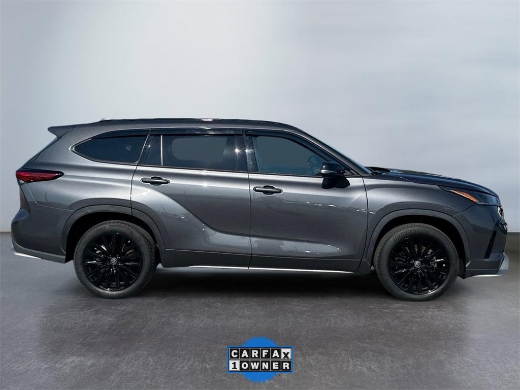 used 2023 Toyota Highlander car, priced at $41,495