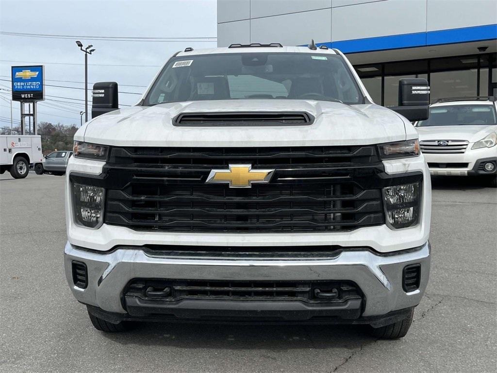 new 2024 Chevrolet Silverado 3500 car, priced at $65,500