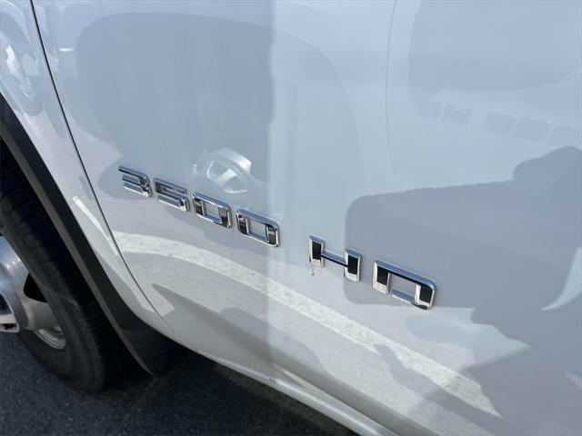 new 2023 Chevrolet Silverado 3500 car, priced at $44,268