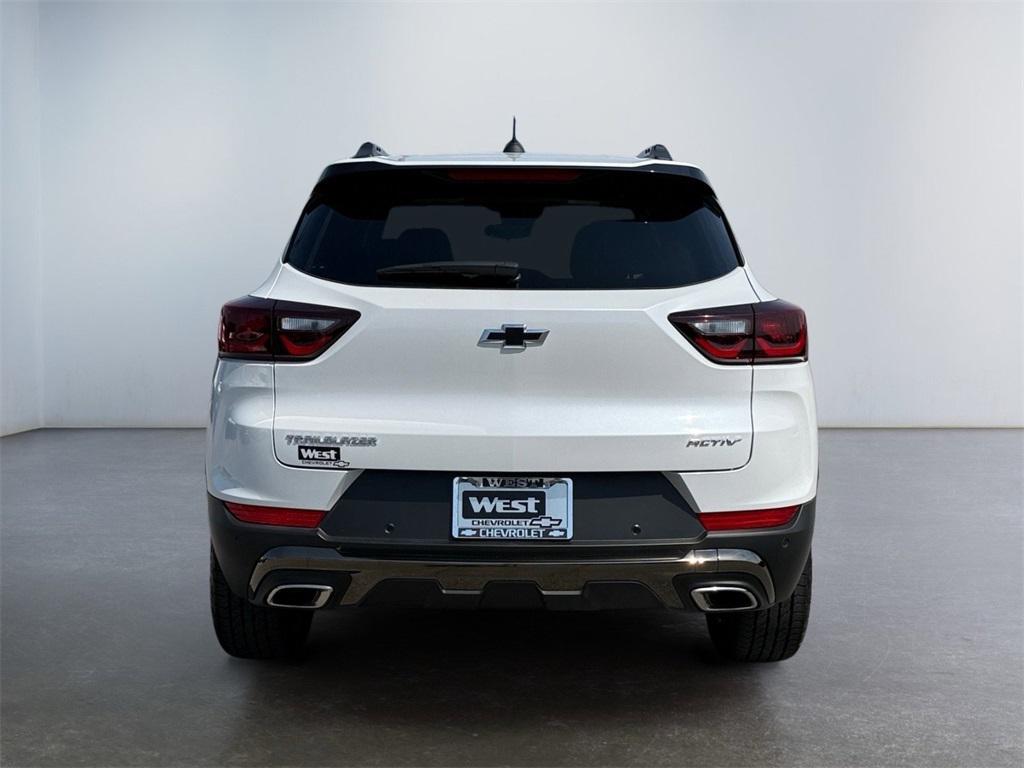 new 2025 Chevrolet TrailBlazer car, priced at $27,535