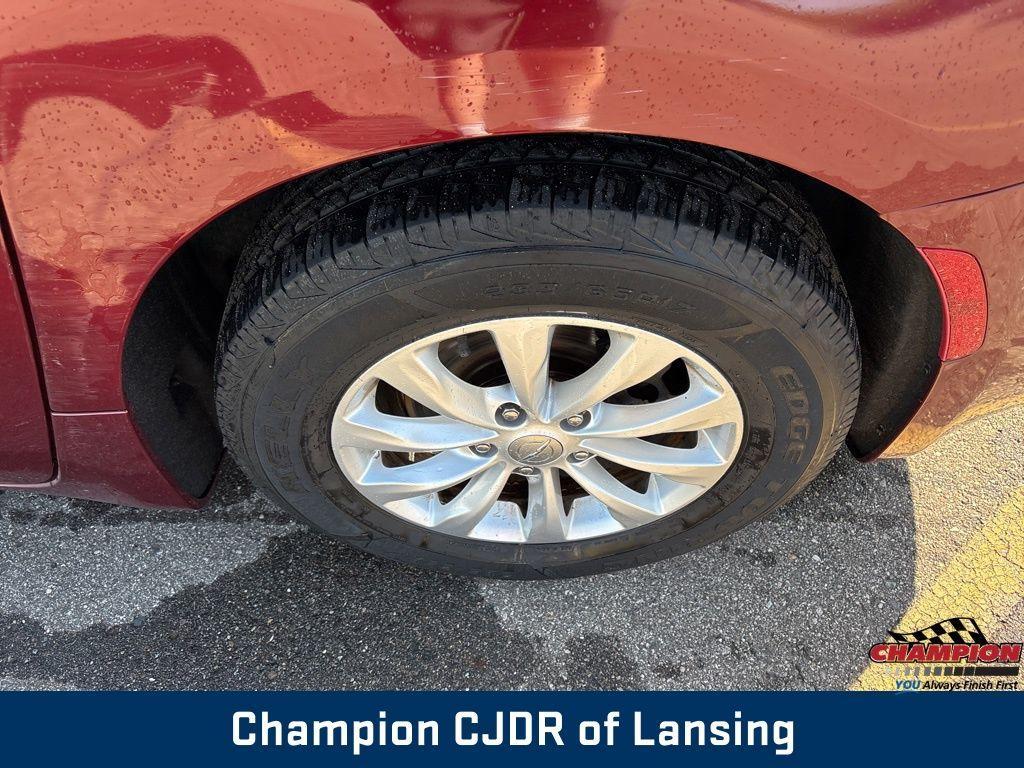 used 2018 Chrysler Pacifica car, priced at $14,754