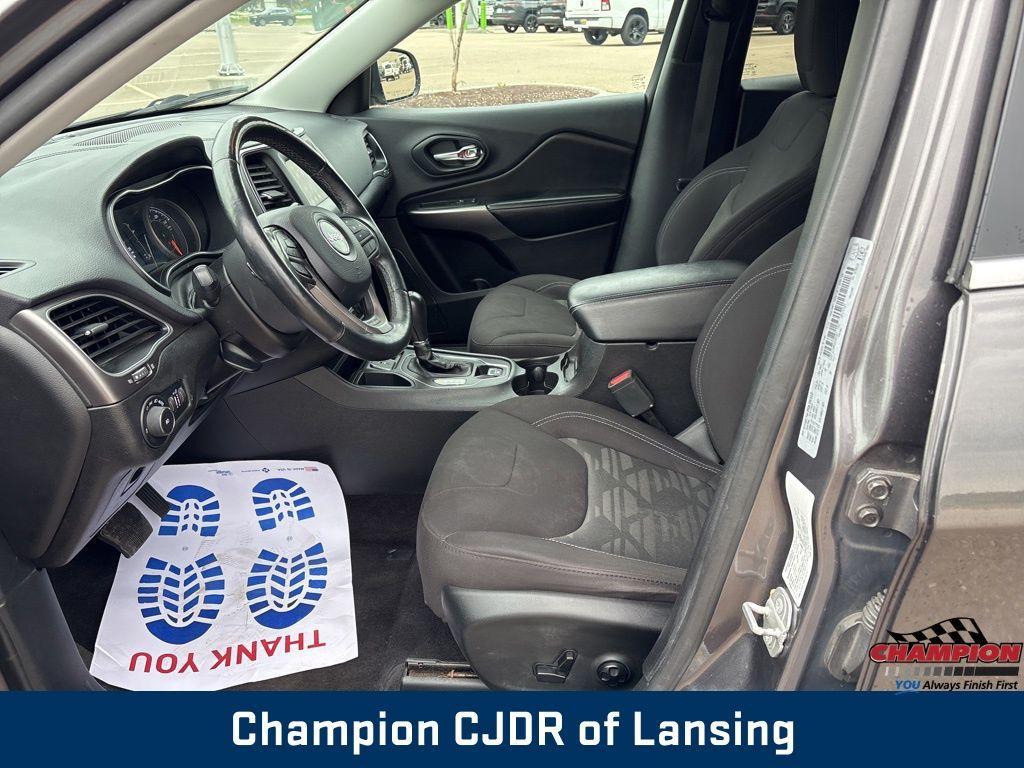 used 2019 Jeep Cherokee car, priced at $15,954