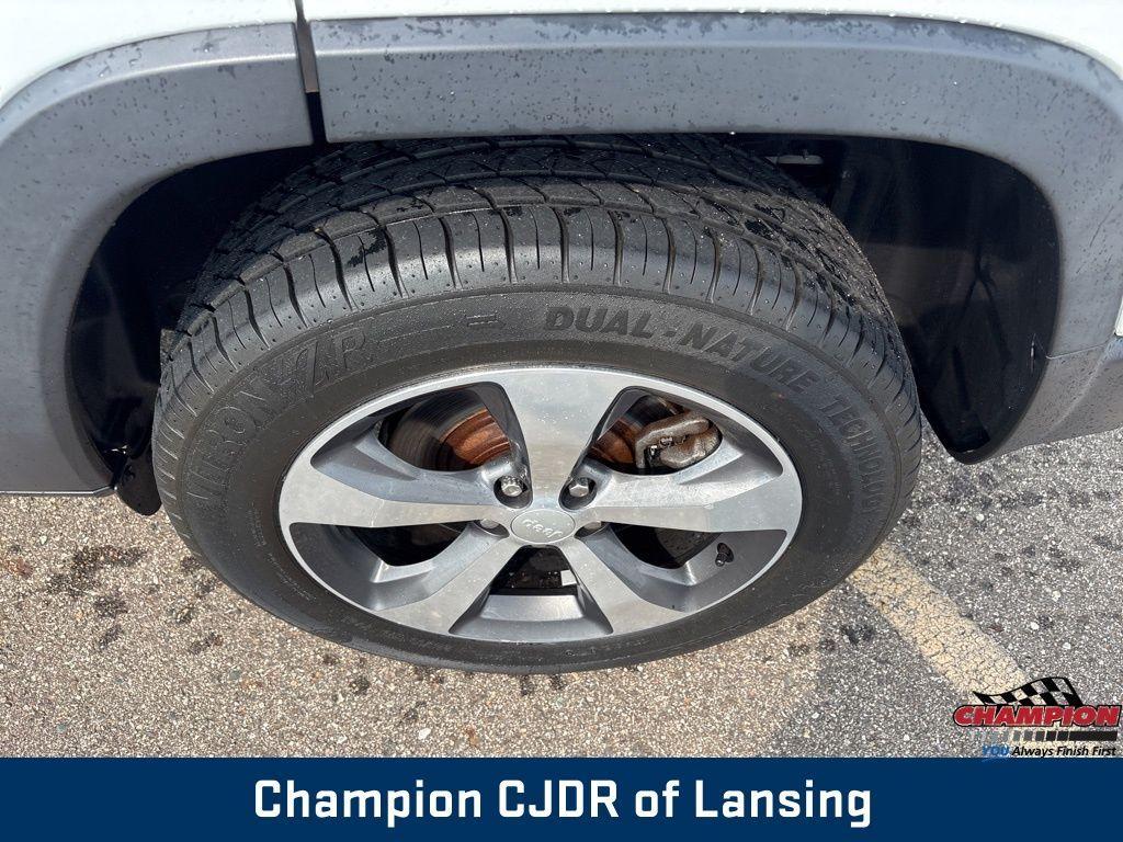 used 2019 Jeep Cherokee car, priced at $17,754