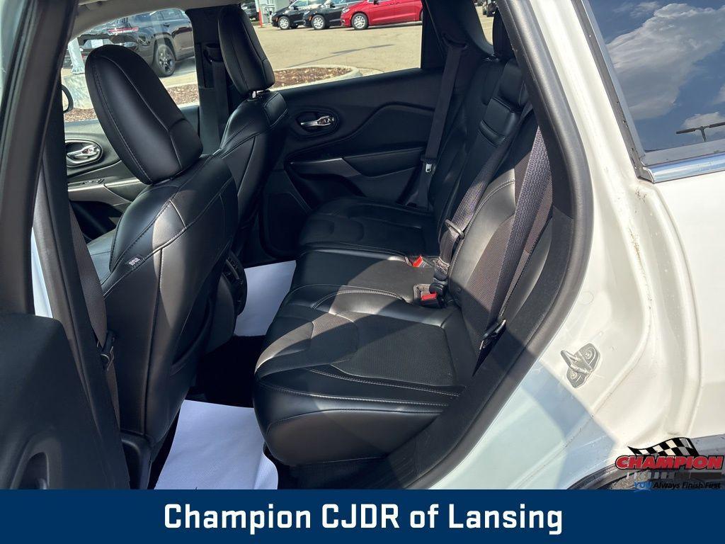 used 2019 Jeep Cherokee car, priced at $17,754