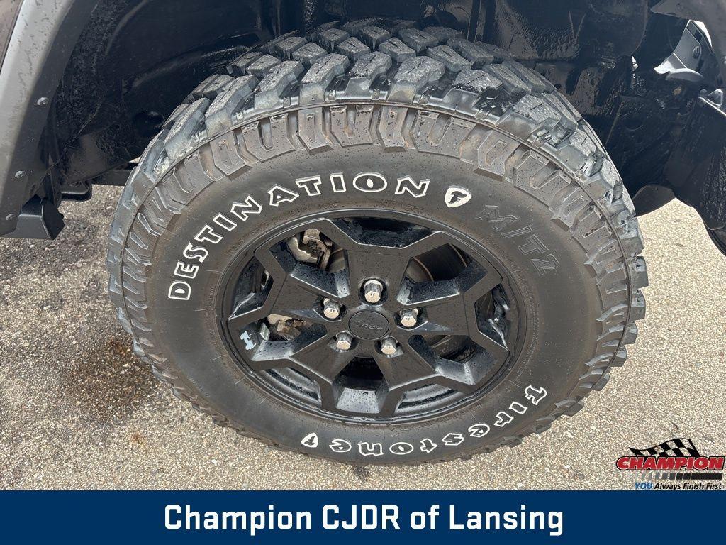 used 2021 Jeep Gladiator car, priced at $31,662