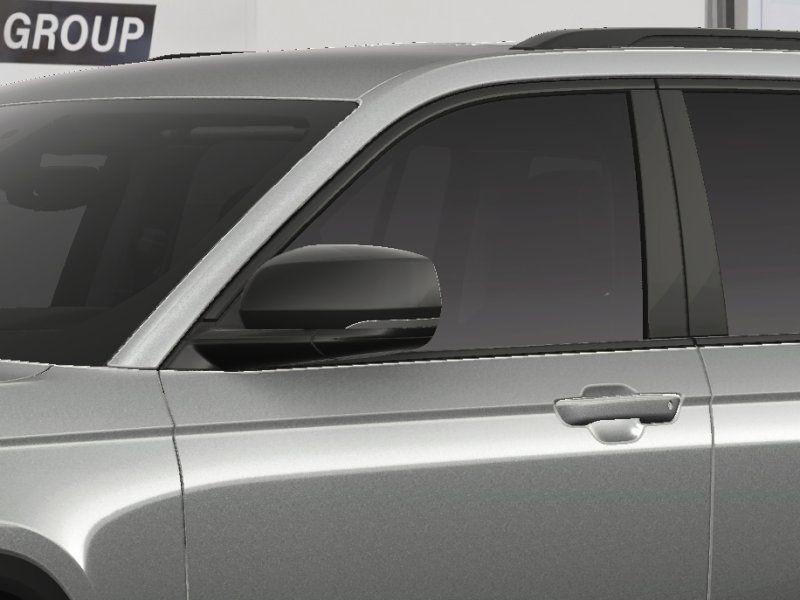 new 2025 Jeep Grand Cherokee car, priced at $47,686