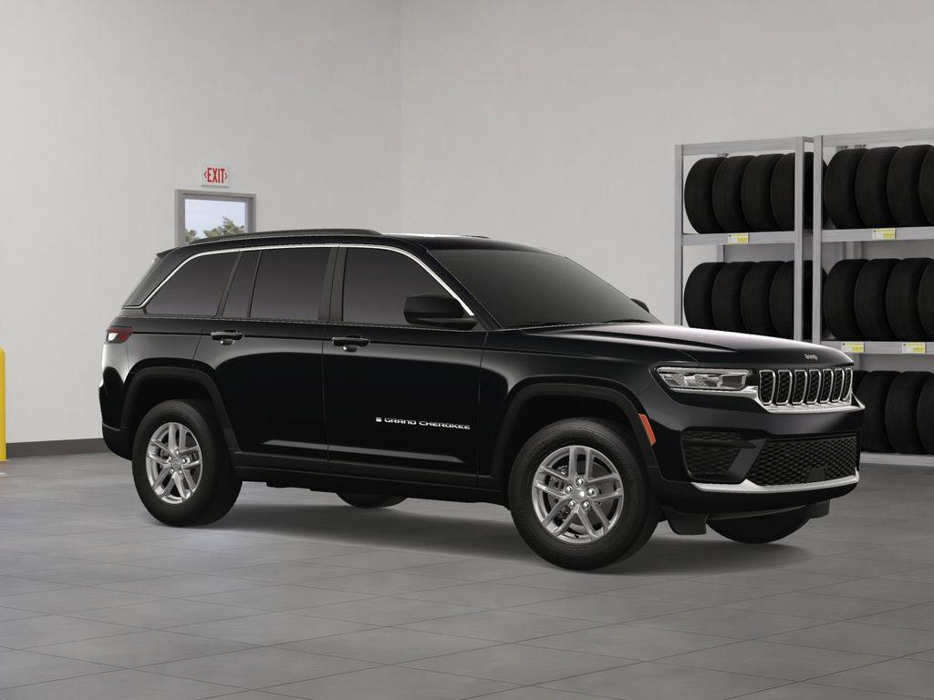 new 2025 Jeep Grand Cherokee car, priced at $41,127