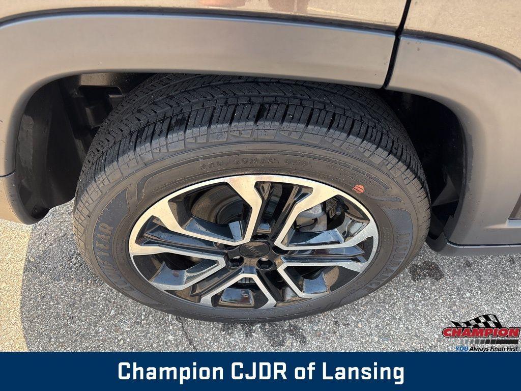 used 2022 Jeep Compass car, priced at $23,354