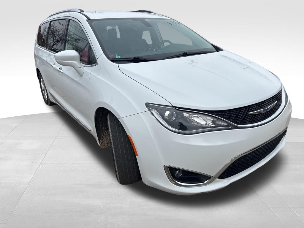 used 2018 Chrysler Pacifica car, priced at $11,748