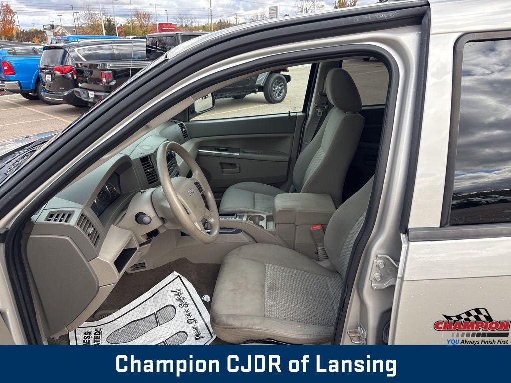 used 2007 Jeep Grand Cherokee car, priced at $4,954