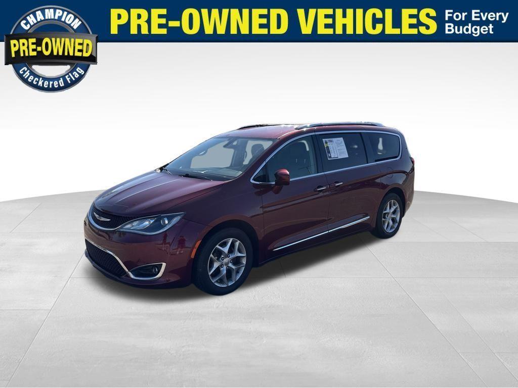 used 2018 Chrysler Pacifica car, priced at $14,884