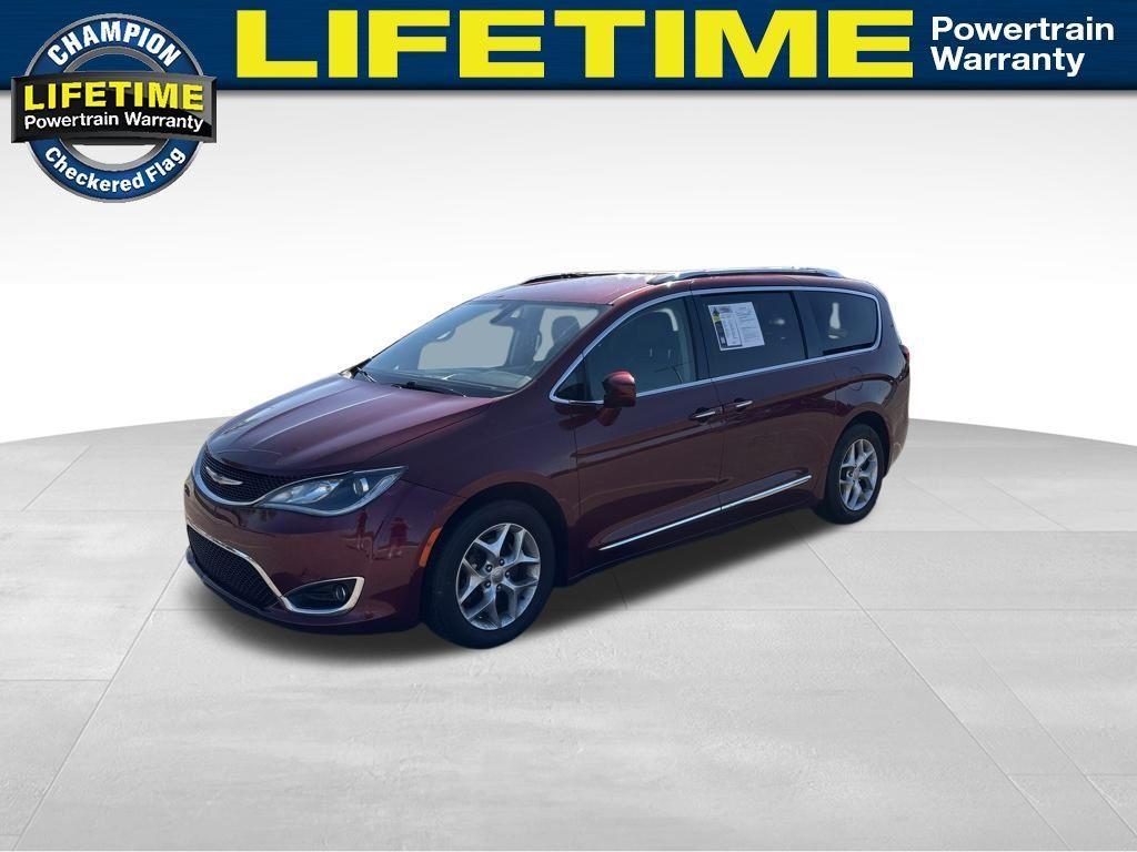 used 2018 Chrysler Pacifica car, priced at $14,884