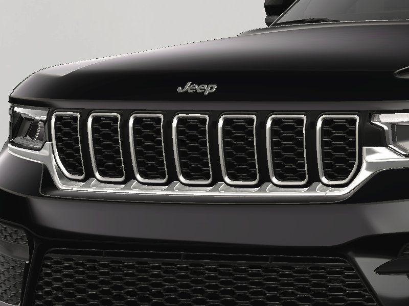 new 2025 Jeep Grand Cherokee car, priced at $39,092