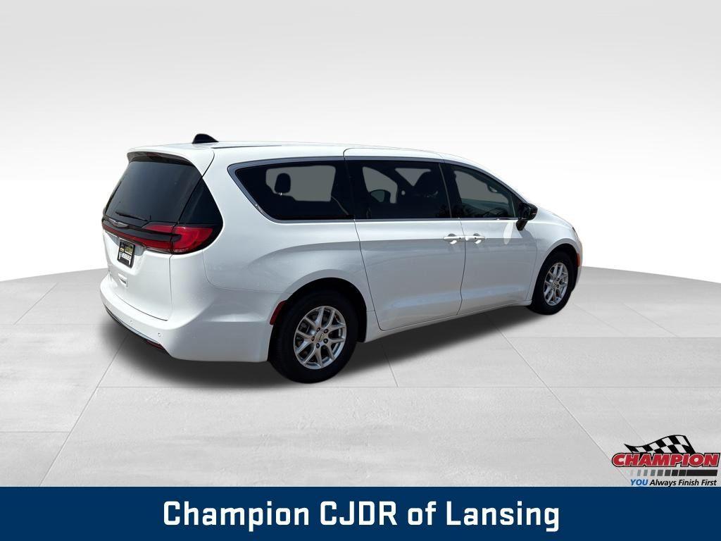 used 2025 Chrysler Pacifica car, priced at $37,954
