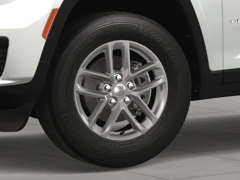 new 2025 Jeep Grand Cherokee L car, priced at $39,265