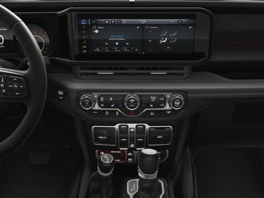 new 2025 Jeep Gladiator car, priced at $49,768