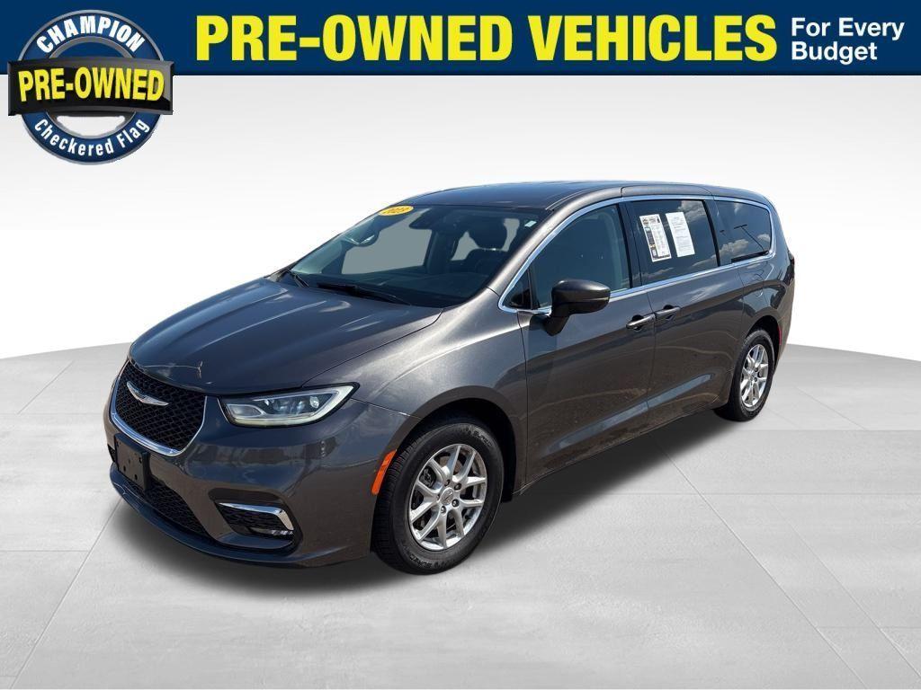 used 2023 Chrysler Pacifica car, priced at $25,634