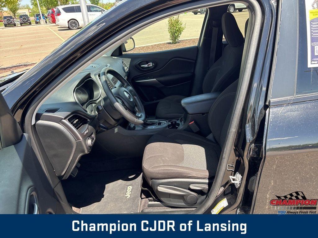 used 2019 Jeep Cherokee car, priced at $14,999