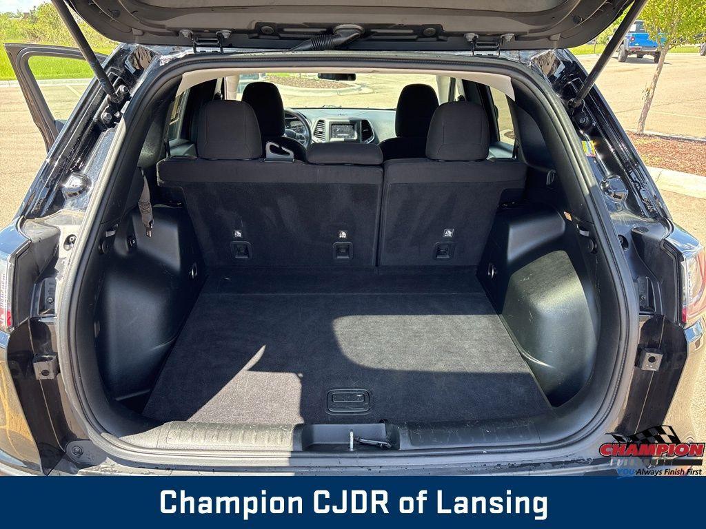 used 2019 Jeep Cherokee car, priced at $14,999