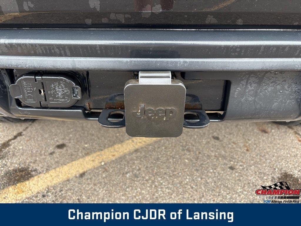used 2019 Jeep Grand Cherokee car, priced at $24,854