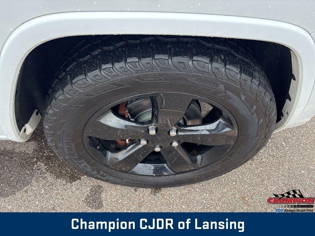 used 2014 Jeep Grand Cherokee car, priced at $12,754