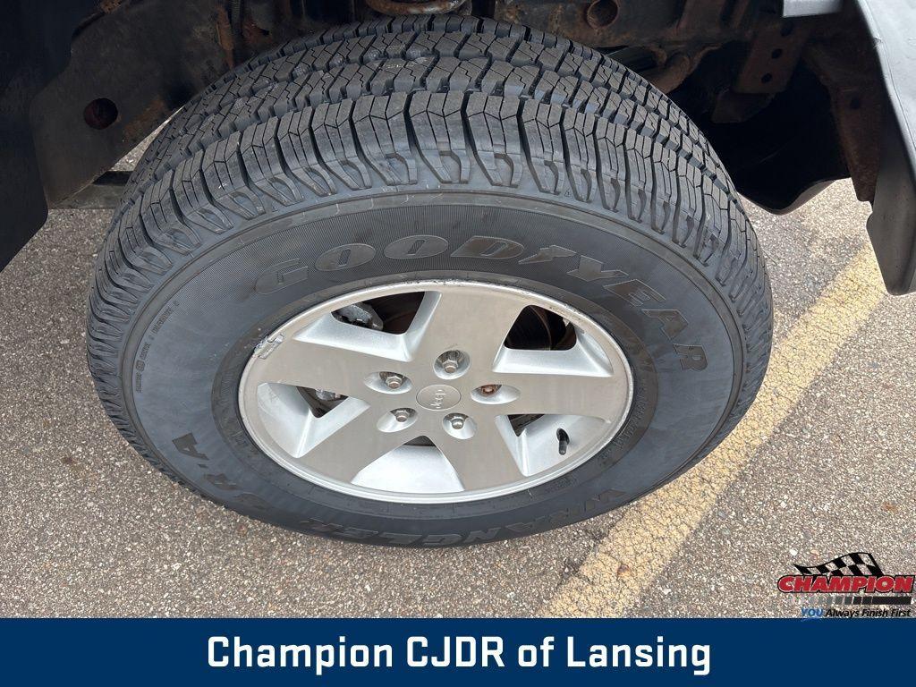 used 2009 Jeep Wrangler Unlimited car, priced at $13,324