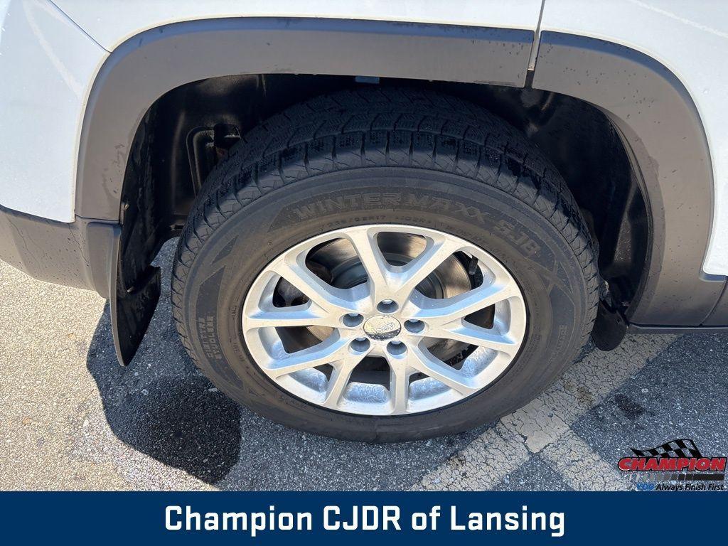 used 2016 Jeep Cherokee car, priced at $11,954