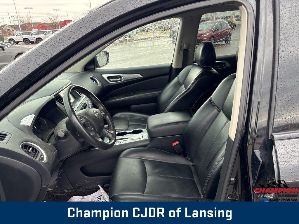 used 2020 Nissan Pathfinder car, priced at $15,899