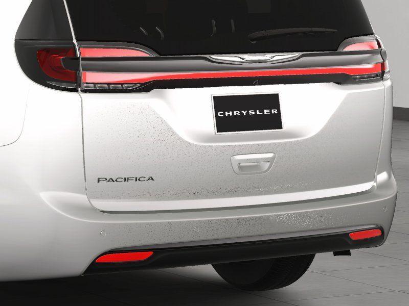 new 2025 Chrysler Pacifica car, priced at $40,312