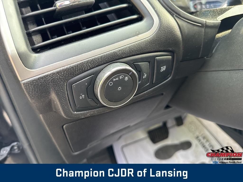 used 2022 Ford Edge car, priced at $18,324