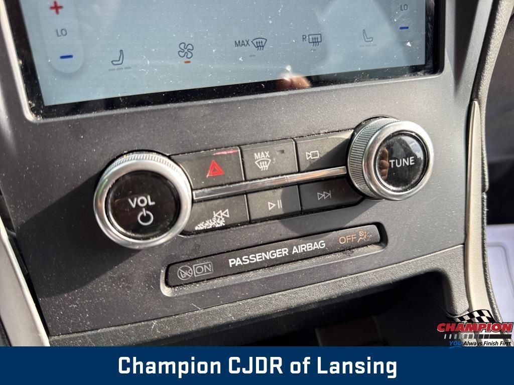 used 2022 Ford Edge car, priced at $18,324