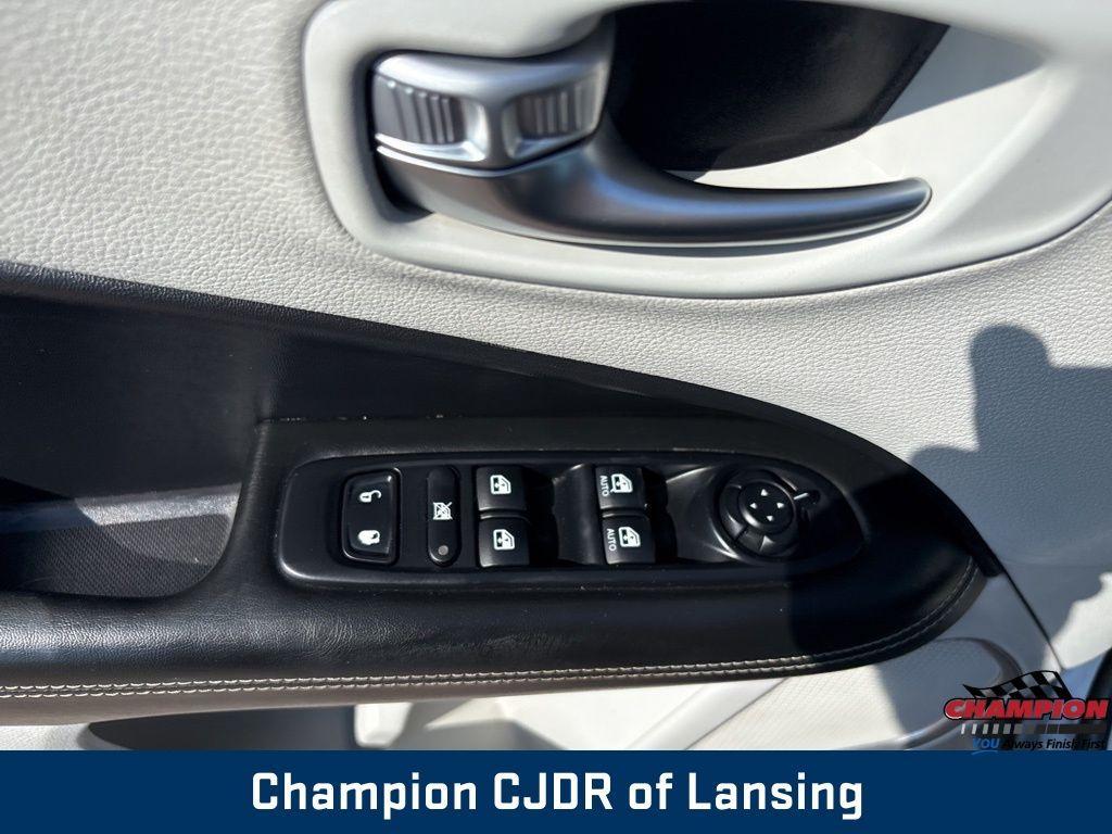 used 2018 Jeep Compass car, priced at $15,324